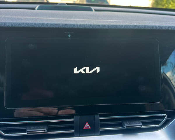 Белый Киа Niro, объемом двигателя 1.6 л и пробегом 40 тыс. км за 25150 $, фото 39 на Automoto.ua