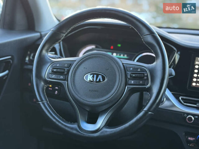 Белый Киа Niro, объемом двигателя 0 л и пробегом 18 тыс. км за 21999 $, фото 52 на Automoto.ua