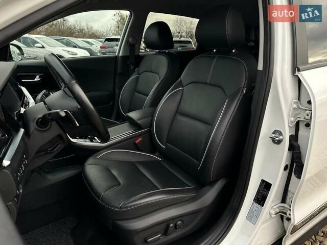 Білий Кіа Niro, об'ємом двигуна 0 л та пробігом 35 тис. км за 24400 $, фото 1 на Automoto.ua