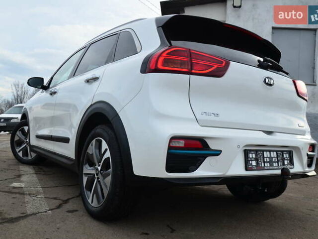 Белый Киа Niro, объемом двигателя 0 л и пробегом 73 тыс. км за 19548 $, фото 26 на Automoto.ua