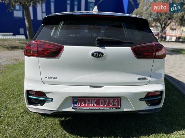 Белый Киа Niro, объемом двигателя 0 л и пробегом 95 тыс. км за 16500 $, фото 30 на Automoto.ua