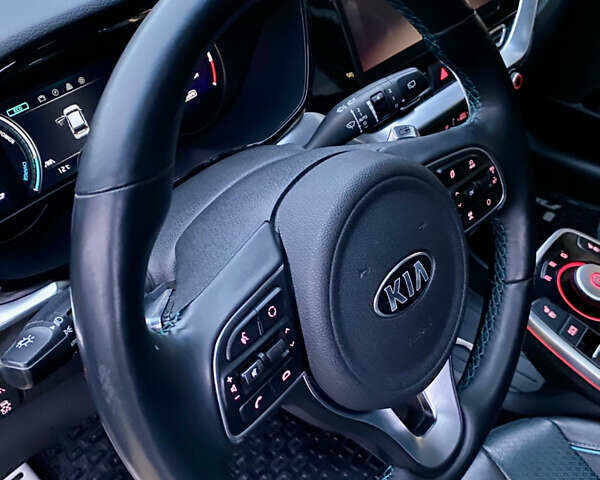 Белый Киа Niro, объемом двигателя 0 л и пробегом 97 тыс. км за 19995 $, фото 17 на Automoto.ua