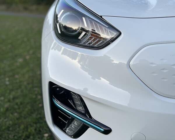 Белый Киа Niro, объемом двигателя 0 л и пробегом 95 тыс. км за 16500 $, фото 22 на Automoto.ua