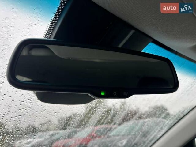 Белый Киа Niro, объемом двигателя 0 л и пробегом 56 тыс. км за 23400 $, фото 10 на Automoto.ua