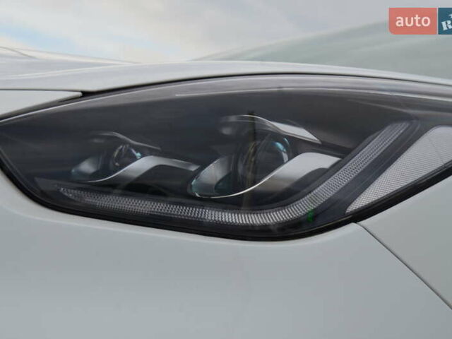 Белый Киа Niro, объемом двигателя 0 л и пробегом 73 тыс. км за 19548 $, фото 5 на Automoto.ua