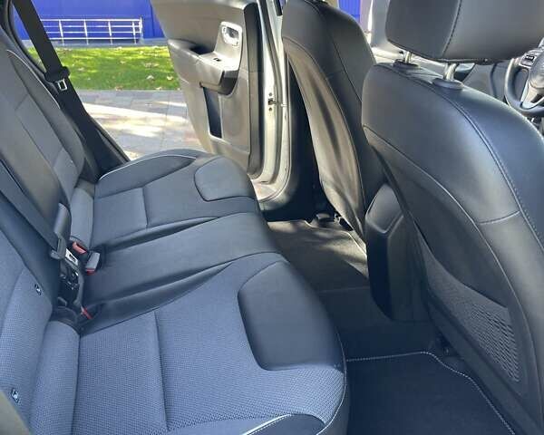 Белый Киа Niro, объемом двигателя 0 л и пробегом 95 тыс. км за 16500 $, фото 41 на Automoto.ua