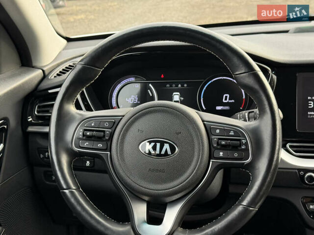 Білий Кіа Niro, об'ємом двигуна 0 л та пробігом 82 тис. км за 23266 $, фото 48 на Automoto.ua