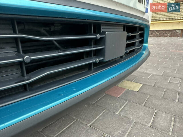 Белый Киа Niro, объемом двигателя 0 л и пробегом 122 тыс. км за 17999 $, фото 20 на Automoto.ua