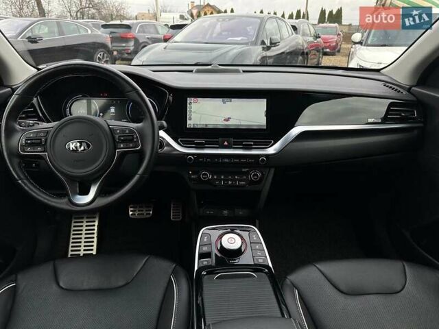 Білий Кіа Niro, об'ємом двигуна 0 л та пробігом 35 тис. км за 24400 $, фото 86 на Automoto.ua