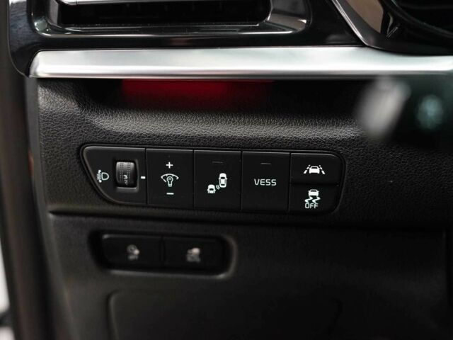 Белый Киа Niro, объемом двигателя 0 л и пробегом 53 тыс. км за 16100 $, фото 13 на Automoto.ua