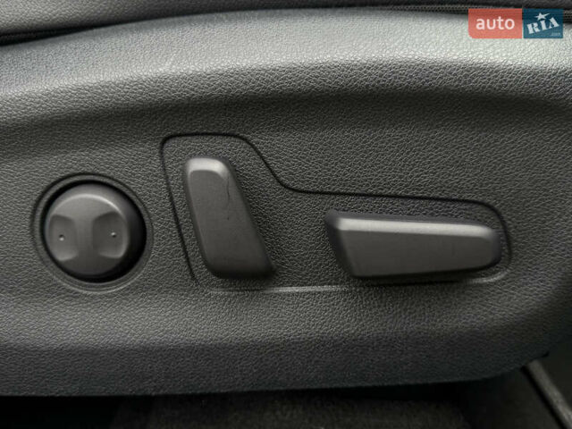 Белый Киа Niro, объемом двигателя 0 л и пробегом 54 тыс. км за 24700 $, фото 106 на Automoto.ua