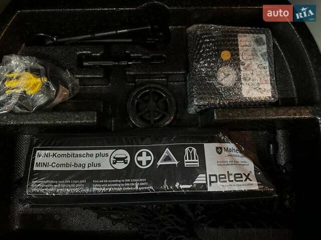 Білий Кіа Niro, об'ємом двигуна 0 л та пробігом 35 тис. км за 24400 $, фото 96 на Automoto.ua