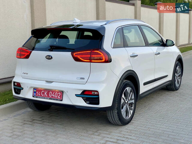 Білий Кіа Niro, об'ємом двигуна 0 л та пробігом 68 тис. км за 20750 $, фото 14 на Automoto.ua