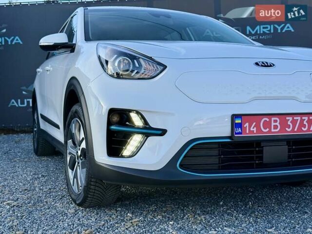 Белый Киа Niro, объемом двигателя 0 л и пробегом 22 тыс. км за 17300 $, фото 2 на Automoto.ua