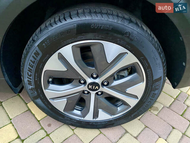 Белый Киа Niro, объемом двигателя 0 л и пробегом 97 тыс. км за 19995 $, фото 26 на Automoto.ua