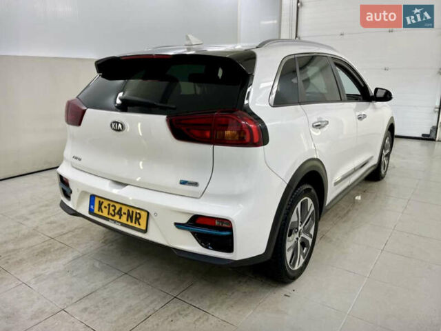 Белый Киа Niro, объемом двигателя 0 л и пробегом 164 тыс. км за 17750 $, фото 63 на Automoto.ua