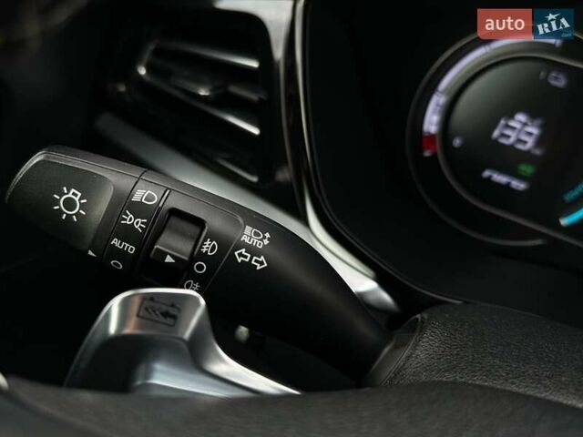 Білий Кіа Niro, об'ємом двигуна 0 л та пробігом 35 тис. км за 24400 $, фото 55 на Automoto.ua