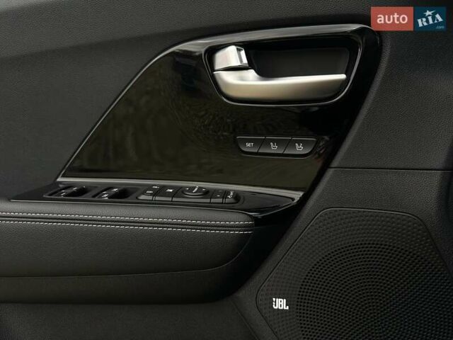Белый Киа Niro, объемом двигателя 0 л и пробегом 62 тыс. км за 23500 $, фото 35 на Automoto.ua