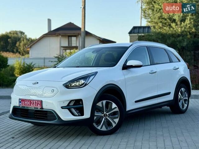 Белый Киа Niro, объемом двигателя 0 л и пробегом 82 тыс. км за 18950 $, фото 8 на Automoto.ua