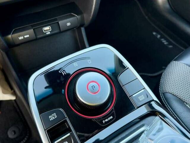 Белый Киа Niro, объемом двигателя 0 л и пробегом 63 тыс. км за 16200 $, фото 12 на Automoto.ua