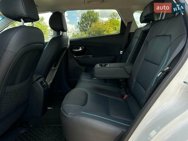 Белый Киа Niro, объемом двигателя 0 л и пробегом 31 тыс. км за 24700 $, фото 77 на Automoto.ua