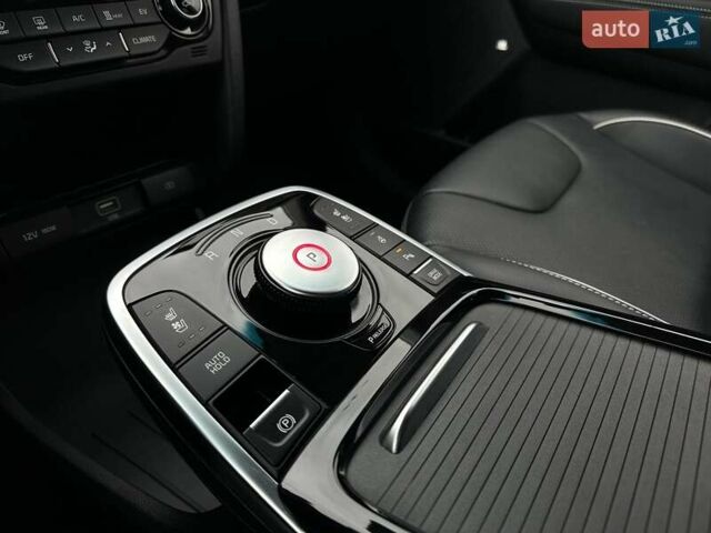 Білий Кіа Niro, об'ємом двигуна 0 л та пробігом 62 тис. км за 24500 $, фото 67 на Automoto.ua