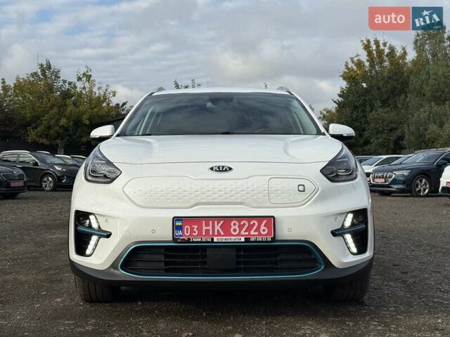 Білий Кіа Niro, об'ємом двигуна 0 л та пробігом 82 тис. км за 23266 $, фото 1 на Automoto.ua