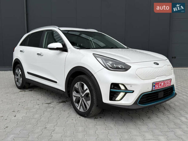 Белый Киа Niro, объемом двигателя 0 л и пробегом 39 тыс. км за 23400 $, фото 49 на Automoto.ua