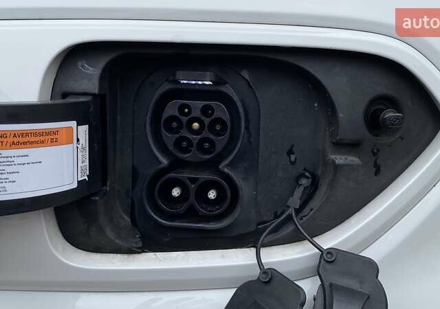 Белый Киа Niro, объемом двигателя 0 л и пробегом 63 тыс. км за 22500 $, фото 44 на Automoto.ua