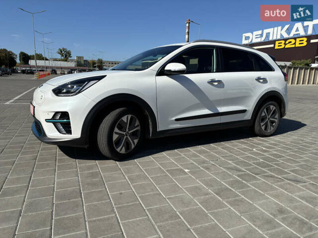 Белый Киа Niro, объемом двигателя 0 л и пробегом 80 тыс. км за 22319 $, фото 8 на Automoto.ua
