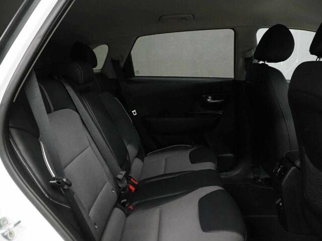 Белый Киа Niro, объемом двигателя 0 л и пробегом 53 тыс. км за 16100 $, фото 10 на Automoto.ua