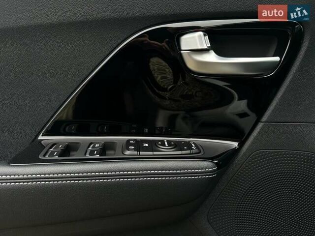 Белый Киа Niro, объемом двигателя 0 л и пробегом 56 тыс. км за 23400 $, фото 31 на Automoto.ua
