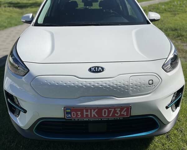 Белый Киа Niro, объемом двигателя 0 л и пробегом 95 тыс. км за 16500 $, фото 36 на Automoto.ua