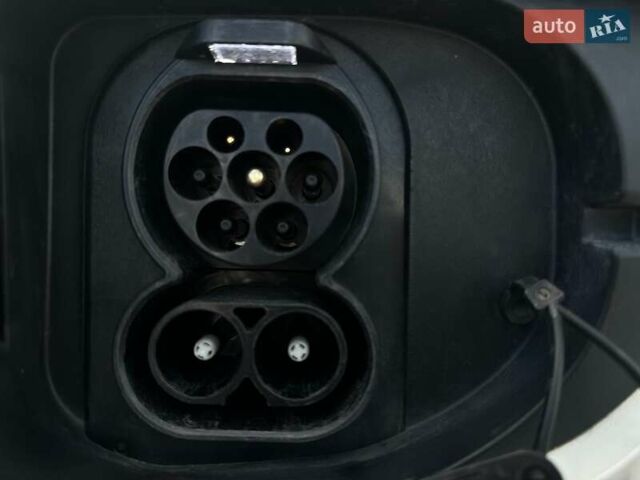 Белый Киа Niro, объемом двигателя 0 л и пробегом 31 тыс. км за 24700 $, фото 34 на Automoto.ua