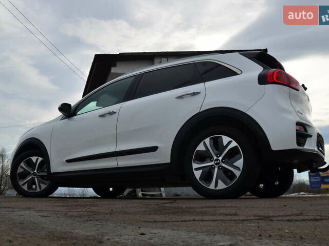 Белый Киа Niro, объемом двигателя 0 л и пробегом 73 тыс. км за 19548 $, фото 28 на Automoto.ua