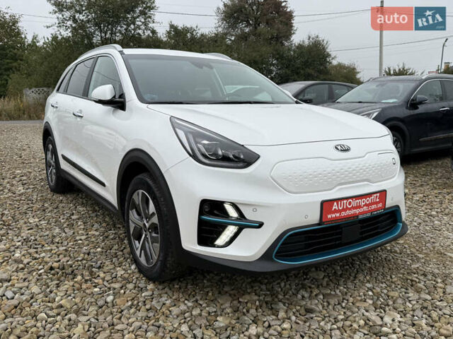 Белый Киа Niro, объемом двигателя 0 л и пробегом 54 тыс. км за 24700 $, фото 27 на Automoto.ua