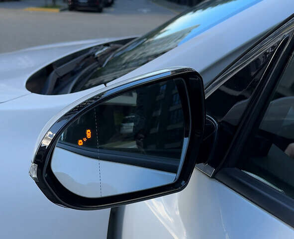 Білий Кіа Niro, об'ємом двигуна 0 л та пробігом 155 тис. км за 18300 $, фото 10 на Automoto.ua