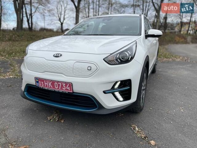 Белый Киа Niro, объемом двигателя 0 л и пробегом 96 тыс. км за 16800 $, фото 11 на Automoto.ua