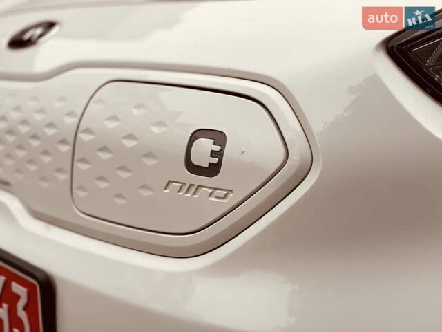 Белый Киа Niro, объемом двигателя 0 л и пробегом 164 тыс. км за 17750 $, фото 11 на Automoto.ua