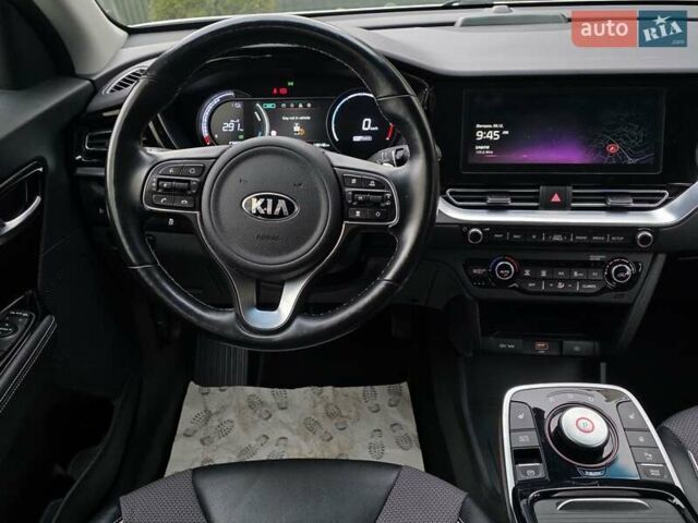 Белый Киа Niro, объемом двигателя 0 л и пробегом 149 тыс. км за 17499 $, фото 30 на Automoto.ua