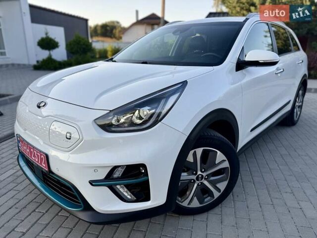 Белый Киа Niro, объемом двигателя 0 л и пробегом 82 тыс. км за 18950 $, фото 10 на Automoto.ua