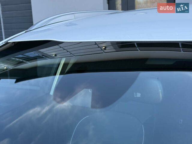 Белый Киа Niro, объемом двигателя 0 л и пробегом 80 тыс. км за 17800 $, фото 20 на Automoto.ua