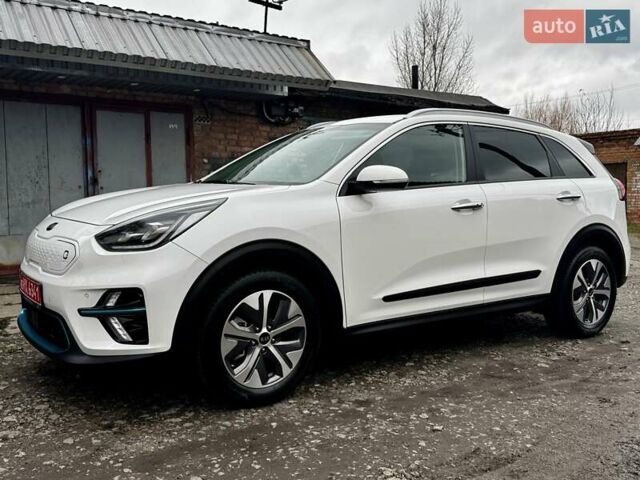 Белый Киа Niro, объемом двигателя 0 л и пробегом 160 тыс. км за 19400 $, фото 6 на Automoto.ua