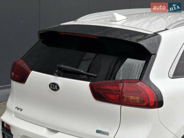 Белый Киа Niro, объемом двигателя 0 л и пробегом 51 тыс. км за 24200 $, фото 56 на Automoto.ua