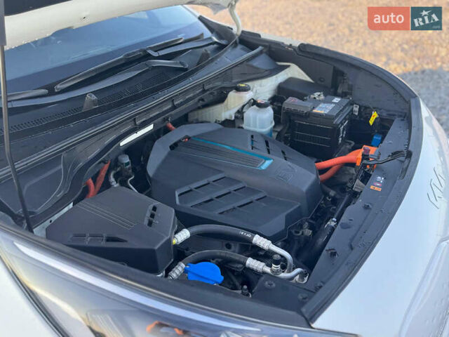 Белый Киа Niro, объемом двигателя 0 л и пробегом 112 тыс. км за 19800 $, фото 24 на Automoto.ua
