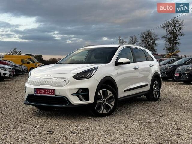 Белый Киа Niro, объемом двигателя 0 л и пробегом 72 тыс. км за 23600 $, фото 6 на Automoto.ua