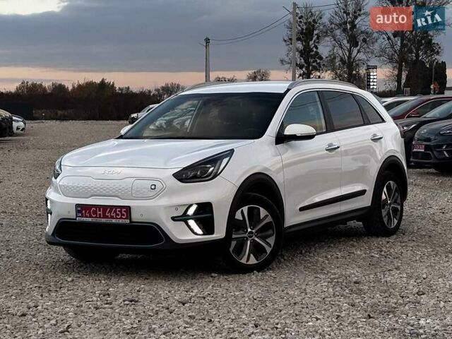 Белый Киа Niro, объемом двигателя 0 л и пробегом 72 тыс. км за 23600 $, фото 2 на Automoto.ua