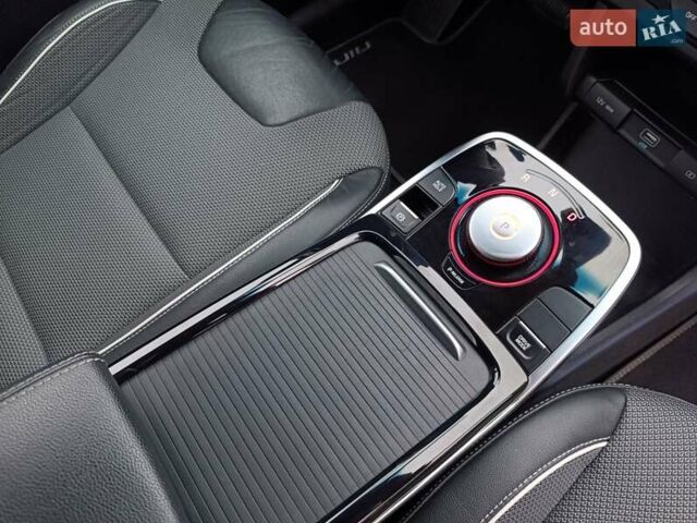 Белый Киа Niro, объемом двигателя 0 л и пробегом 34 тыс. км за 19999 $, фото 48 на Automoto.ua