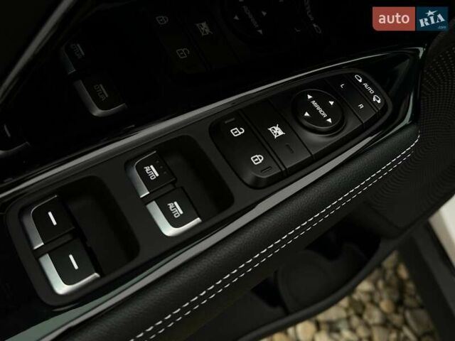Белый Киа Niro, объемом двигателя 0 л и пробегом 38 тыс. км за 24700 $, фото 44 на Automoto.ua