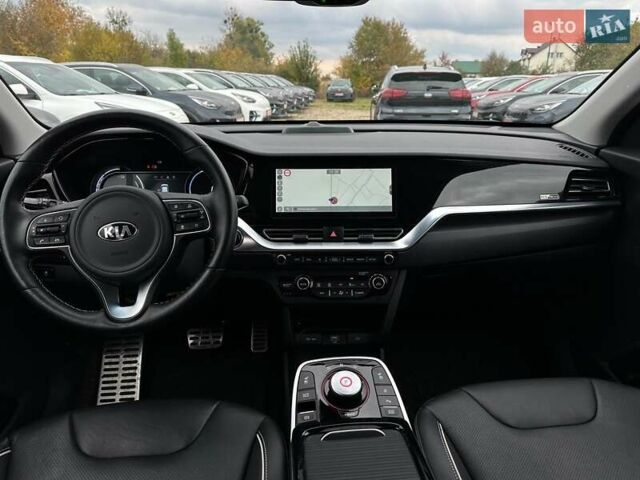 Білий Кіа Niro, об'ємом двигуна 0 л та пробігом 62 тис. км за 24500 $, фото 44 на Automoto.ua